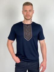 Чоловіча футболка «Подільська» темно-синя з машинною вишивкою