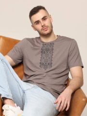 Чоловіча футболка вишиванка сіра ДНК незламних з сірою вишивкою