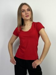 Комфортна футболка жіноча однотонна червона для спорту